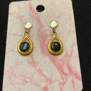 Vintage Goldtone teardrop post earrings